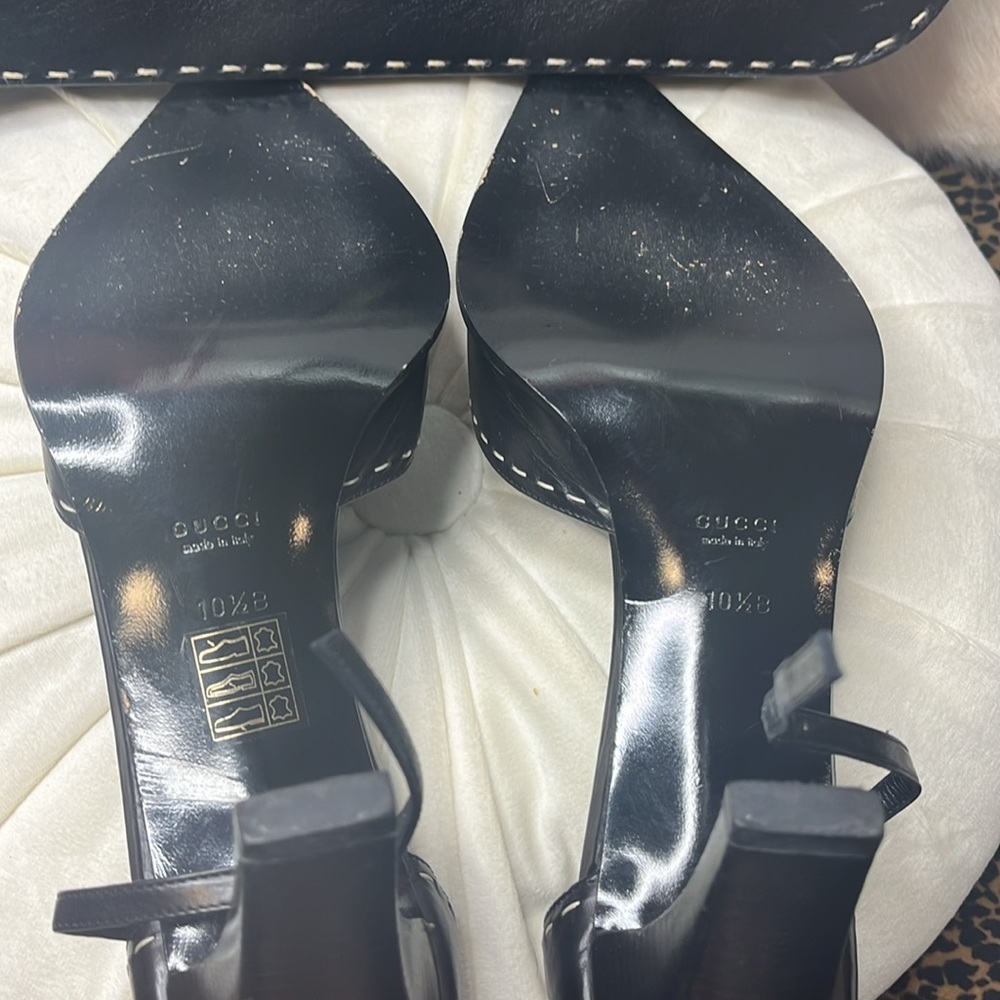 GUCCI PURSE & HEELS - Picture 7 of 15